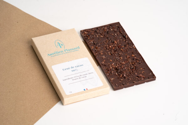Tablette noir 66% grué de cacao