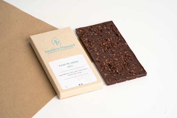Tablette noir 66% grué de cacao