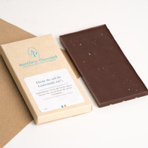 Tablette noir 66% fleur de sel de Guérande
