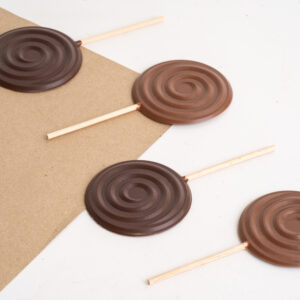 Sucette chocolat noir 66% ou lait 37%